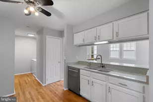 3116 Fennegan Ct, Woodbridge, VA 22192 - Photo 11