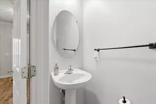 17037 Loftridge Ln, Gainesville, VA 20155 - Photo 23