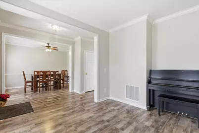 17037 Loftridge Lane, Gainesville, VA 20155 - Photo 9