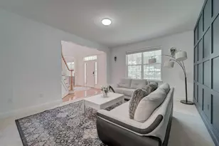 18413 Cedar Dr, Triangle, VA 22172 - Photo 13