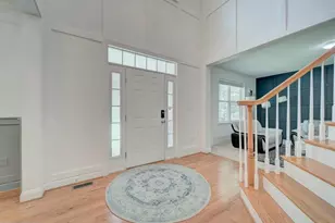 18413 Cedar Dr, Triangle, VA 22172 - Photo 9