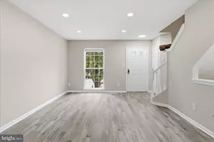 2038 Stargrass Ct, Woodbridge, VA 22192 - Photo 7