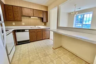 2877 Burgundy Pl, Woodbridge, VA 22192 - Photo 13