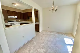 2877 Burgundy Pl, Woodbridge, VA 22192 - Photo 7