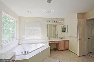 5108 Yawl Ct, Woodbridge, VA 22193 - Photo 15