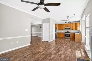 6853 Hollow Glen Ct, Gainesville, VA 20155 - Photo 21