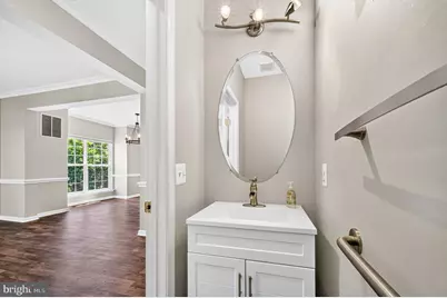 6853 Hollow Glen Court, Gainesville, VA 20155 - Photo 17