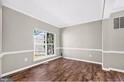 6853 Hollow Glen Court, Gainesville, VA 20155 - Photo 11