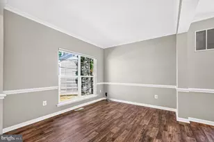6853 Hollow Glen Ct, Gainesville, VA 20155 - Photo 11