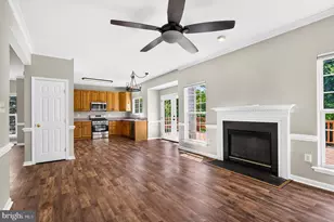 6853 Hollow Glen Ct, Gainesville, VA 20155 - Photo 19