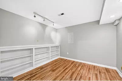 6853 Hollow Glen Court, Gainesville, VA 20155 - Photo 45