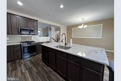 2153 Potomac Club Parkway, Woodbridge, VA 22191 - Photo 3