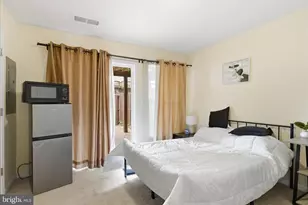 15704 John Diskin Cir, Woodbridge, VA 22191 - Photo 29