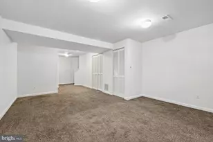 1774 Tiger Lily Cir, Woodbridge, VA 22192 - Photo 19