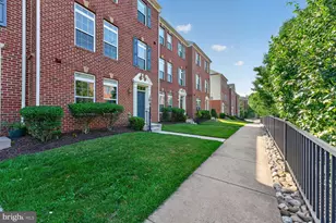 2293 Merseyside Dr, Woodbridge, VA 22191 - Photo 3