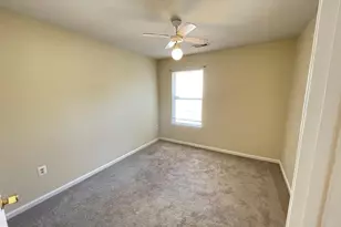 15518 Toddsbury Ln, Manassas, VA 20112 - Photo 13