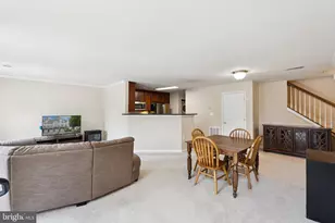 2807 Chinkapin Oak Ln, Woodbridge, VA 22191 - Photo 5