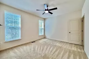 1599 Renate Dr, Woodbridge, VA 22192 - Photo 11