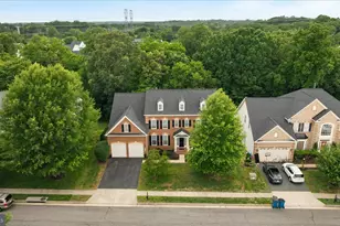 10012 Three Sisters Ct, Bristow, VA 20136 - Photo 23