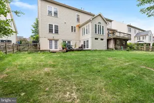 10012 Three Sisters Ct, Bristow, VA 20136 - Photo 9