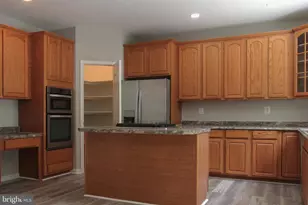 3073 Azalea Sands Ln, Dumfries, VA 22026 - Photo 11