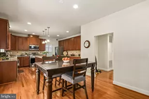 16408 Chattanooga Ln, Woodbridge, VA 22191 - Photo 7