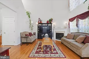 14204 Forbes Pl, Gainesville, VA 20155 - Photo 3
