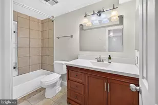 12585 Kempston Ln, Woodbridge, VA 22192 - Photo 21