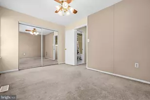 15203 Valley Stream Dr, Woodbridge, VA 22191 - Photo 21