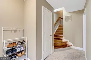 4302 Potomac Highlands Cir, Triangle, VA 22172 - Photo 5