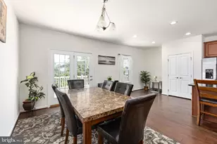 7030 Darbey Knoll Dr, Gainesville, VA 20155 - Photo 9