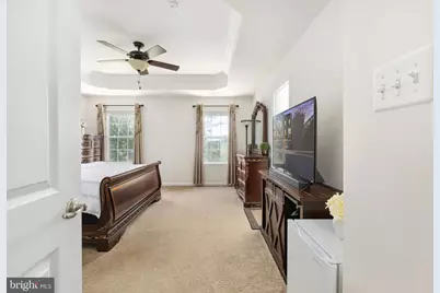 7030 Darbey Knoll Drive, Gainesville, VA 20155 - Photo 21