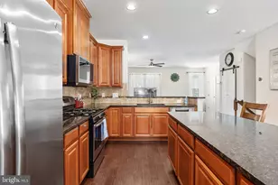 7030 Darbey Knoll Dr, Gainesville, VA 20155 - Photo 7