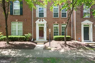 2225 Potomac Club Pkwy, Woodbridge, VA 22191 - Photo 1