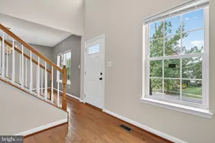 7629 Hamelin Ln, Gainesville, VA 20155 - Photo 5