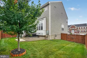 3185 Barbeque Pl, Woodbridge, VA 22193 - Photo 31