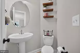 3185 Barbeque Pl, Woodbridge, VA 22193 - Photo 13