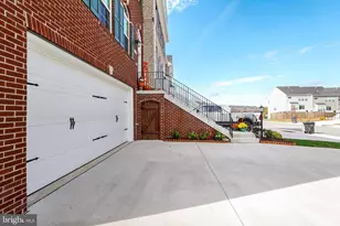 3185 Barbeque Pl, Woodbridge, VA 22193 - Photo 3