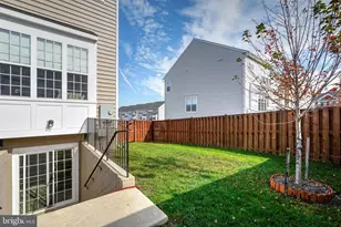 3185 Barbeque Pl, Woodbridge, VA 22193 - Photo 29
