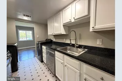 2819 Banks Court, Dumfries, VA 22026 - Photo 7