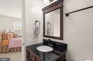 3523 Castle Hill Dr, Woodbridge, VA 22193 - Photo 21