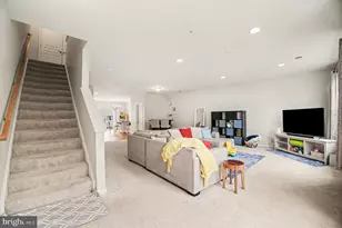 14798 Mason Creek Cir, Woodbridge, VA 22191 - Photo 13