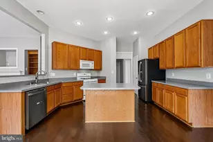 9046 Roaring Spring Loop, Bristow, VA 20136 - Photo 11