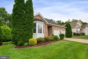 17239 Four Seasons Dr, Dumfries, VA 22025 - Photo 5