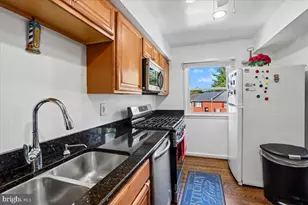 14373 Berkshire Dr, Woodbridge, VA 22193 - Photo 11