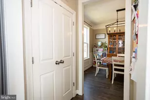 2425 Morgans Point Dr, Dumfries, VA 22026 - Photo 11