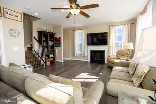 2425 Morgans Point Dr, Dumfries, VA 22026 - Photo 13
