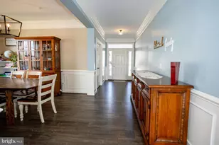 2425 Morgans Point Dr, Dumfries, VA 22026 - Photo 7