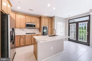 7198 Little Thames Drive, Gainesville, VA 20155 - Photo 11