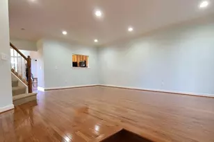 14240 Madrigal Dr, Woodbridge, VA 22193 - Photo 3